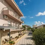 Branko * Dugi Rat
