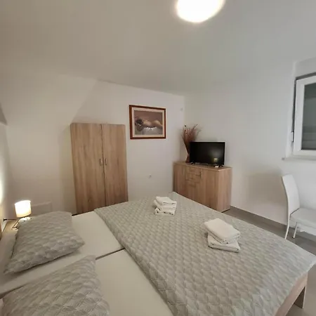 Branko Apartament Dugi Rat